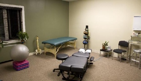 Hinsdale, IL chiropractor office